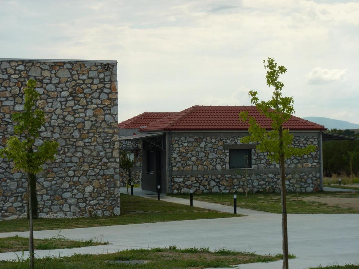 Comfort Suites & Rooms Lárissa Exterior foto